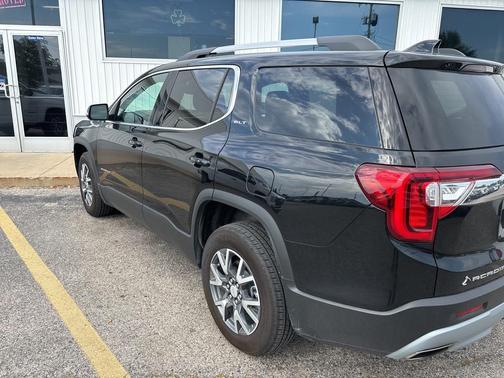 2023 GMC Acadia AWD SLT