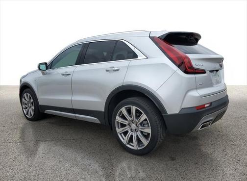 2022 Cadillac XT4 Premium Luxury