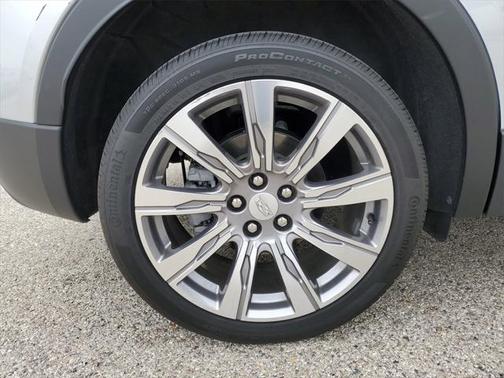 2022 Cadillac XT4 Premium Luxury