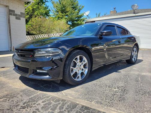 Pitch Black Clearcoat 2016 Dodge Charger SXT