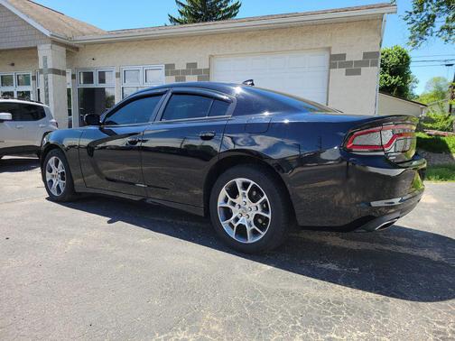 Pitch Black Clearcoat 2016 Dodge Charger SXT
