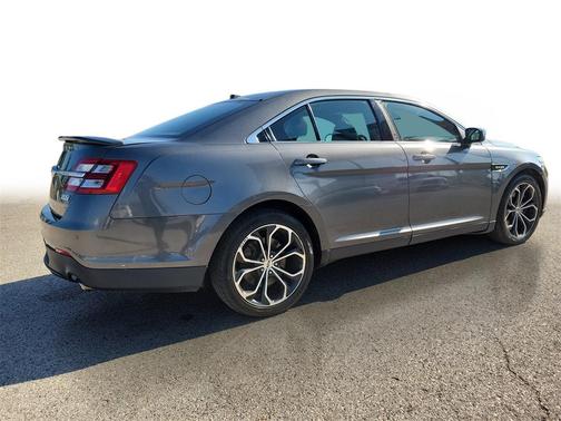 2017 Ford Taurus SHO
