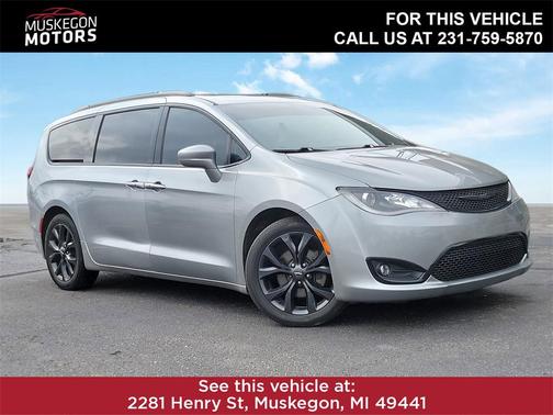 2018 Chrysler Pacifica Touring-L Plus