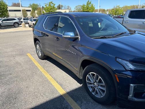 Northsky Blue Metallic 2022 Chevrolet Traverse LT Cloth