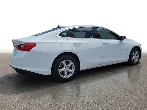 2016 Chevrolet Malibu LS