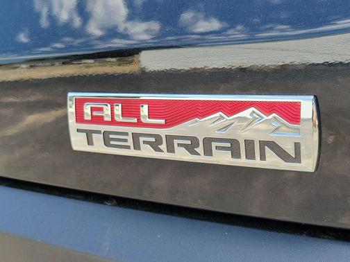 Ebony Twilight Metallic 2018 GMC Acadia SLE-2