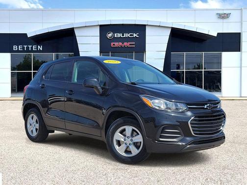 Mosaic Black Metallic 2020 Chevrolet Trax LS