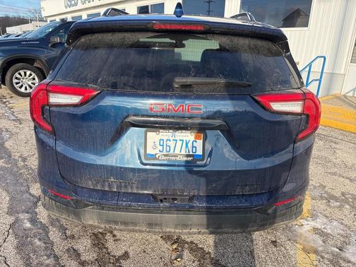 2022 GMC Terrain SLE