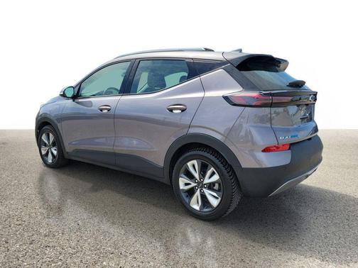 Gray Ghost Metallic 2023 Chevrolet Bolt EUV FWD LT