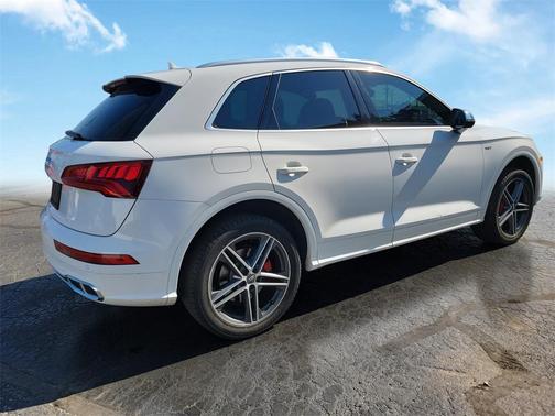 2018 Audi SQ5 3.0T Premium Plus
