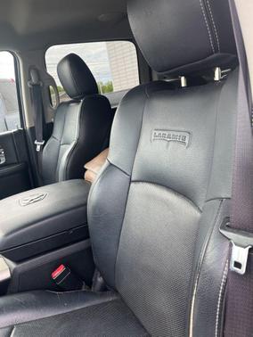 Bright Silver Metallic Clearcoat 2015 RAM 1500 Laramie