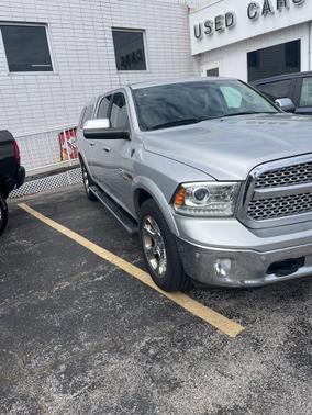 Bright Silver Metallic Clearcoat 2015 RAM 1500 Laramie