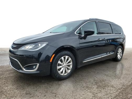 2018 Chrysler Pacifica Touring-L Plus