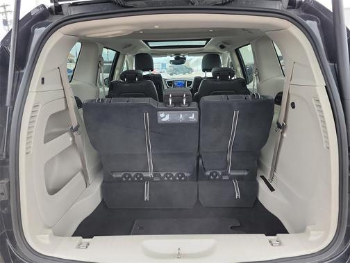 2018 Chrysler Pacifica Touring-L Plus