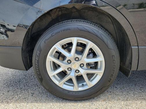 Mosaic Black Metallic 2023 Chevrolet Equinox LS