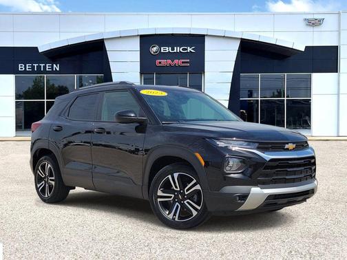 Mosaic Black Metallic 2023 Chevrolet Trailblazer LT