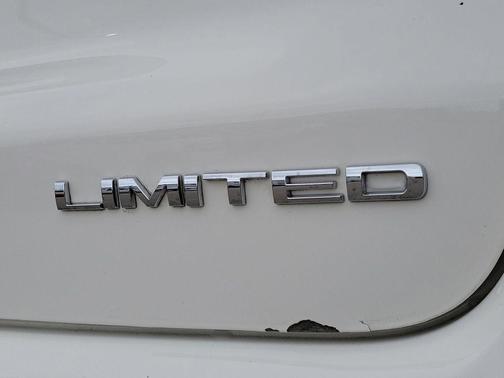 White Clearcoat 2017 Jeep New Compass Limited