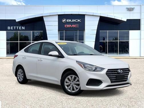 2020 Hyundai Accent SE