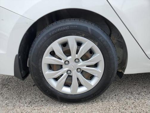 2020 Hyundai Accent SE