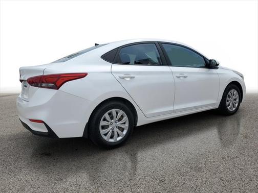 2020 Hyundai Accent SE