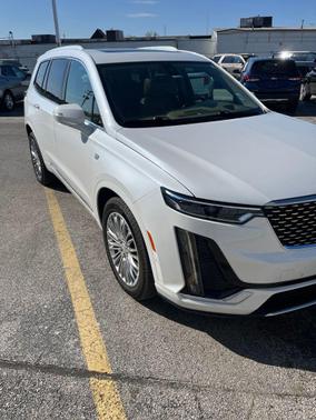 Crystal White Tricoat 2020 Cadillac XT6 Premium Luxury AWD