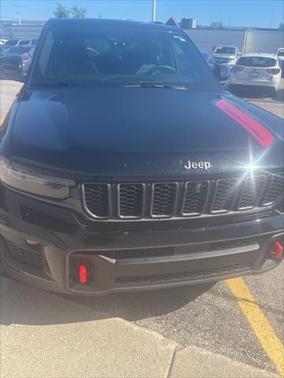 2022 Jeep Grand Cherokee Trailhawk