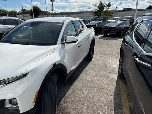 2023 Hyundai SANTA CRUZ SE