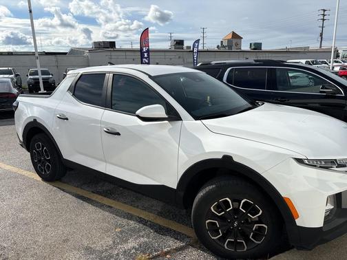 2023 Hyundai SANTA CRUZ SE