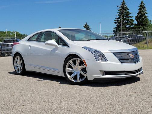 Crystal White Tricoat 2016 Cadillac ELR Base