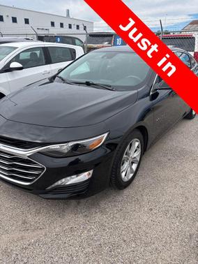 2022 Chevrolet Malibu FWD LT