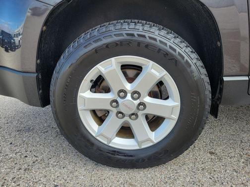 2016 GMC Acadia SLE-2