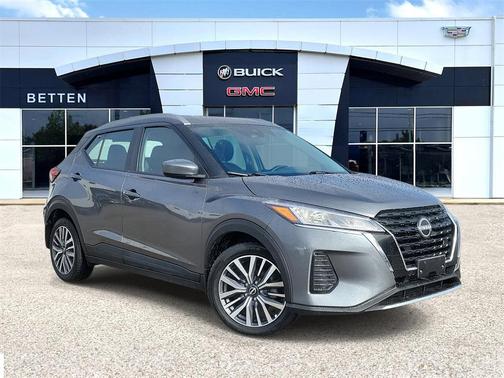 2023 Nissan Kicks SV