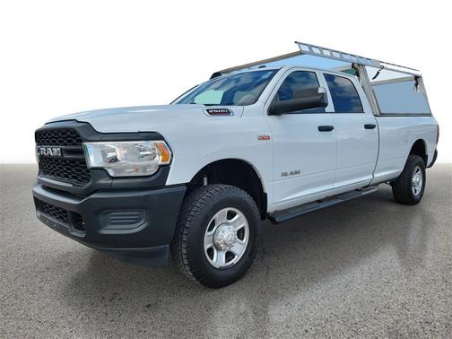 2022 RAM 2500 Tradesman Crew Cab 4x4 8' Box