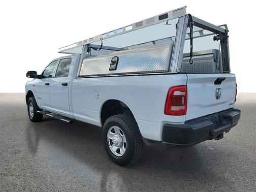 2022 RAM 2500 Tradesman Crew Cab 4x4 8' Box