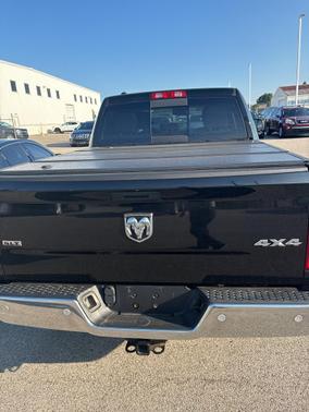 2019 RAM 1500 SLT