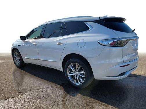 2023 Buick Enclave Essence AWD