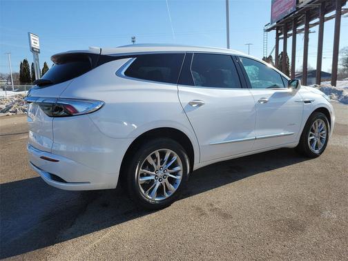 2023 Buick Enclave Essence AWD