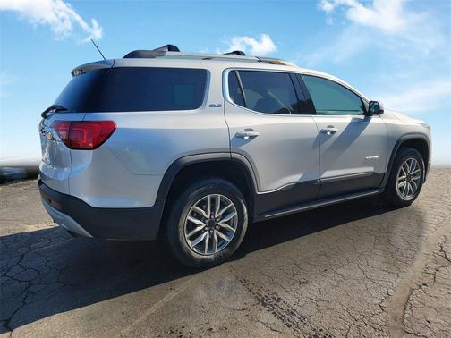 2018 GMC Acadia SLE-2