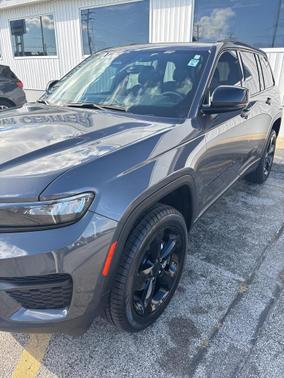 2023 Jeep Grand Cherokee Altitude