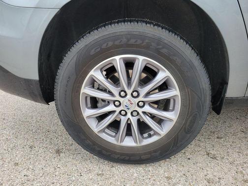 Moonstone Gray Metallic 2023 Buick Enclave Essence AWD