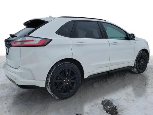 2022 Ford Edge ST Line