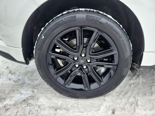 2022 Ford Edge ST Line