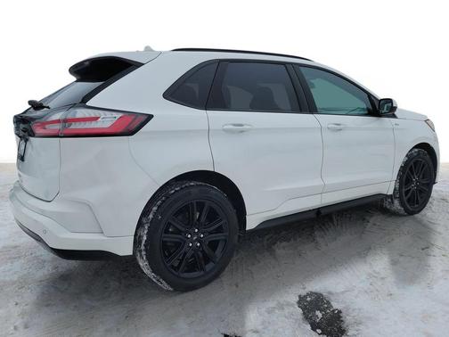 2022 Ford Edge ST Line