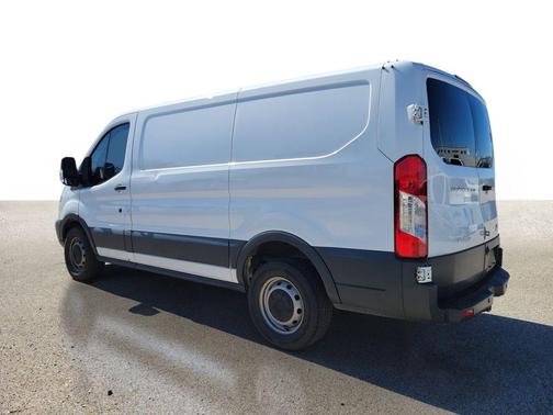 2018 Ford Transit-250 Base