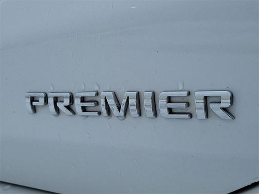 2022 Chevrolet Equinox Premier w/1LZ