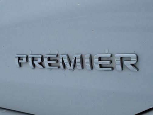 2022 Chevrolet Equinox Premier w/1LZ