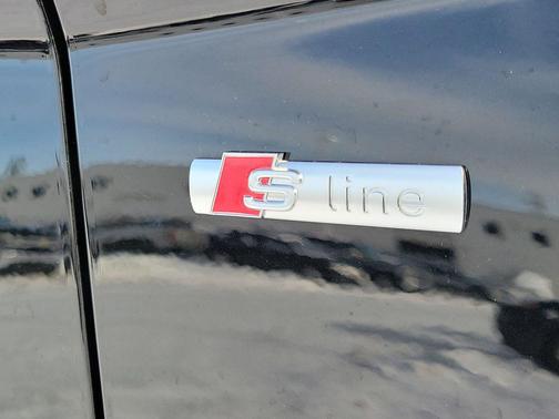 2024 Audi Q5 e 55 S line Prestige