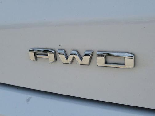 Summit White 2023 GMC Acadia Denali