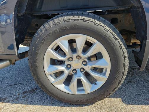 2020 Chevrolet Silverado 1500 Custom