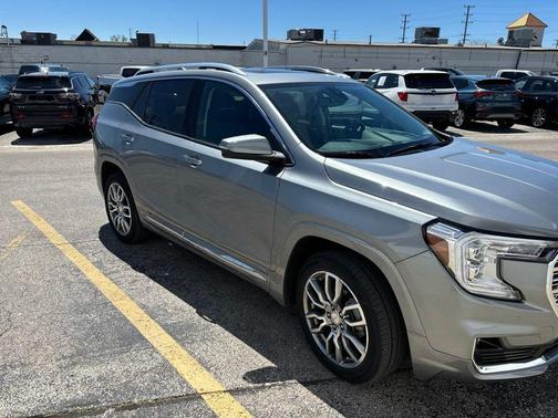 Sterling Metallic 2023 GMC Terrain Denali